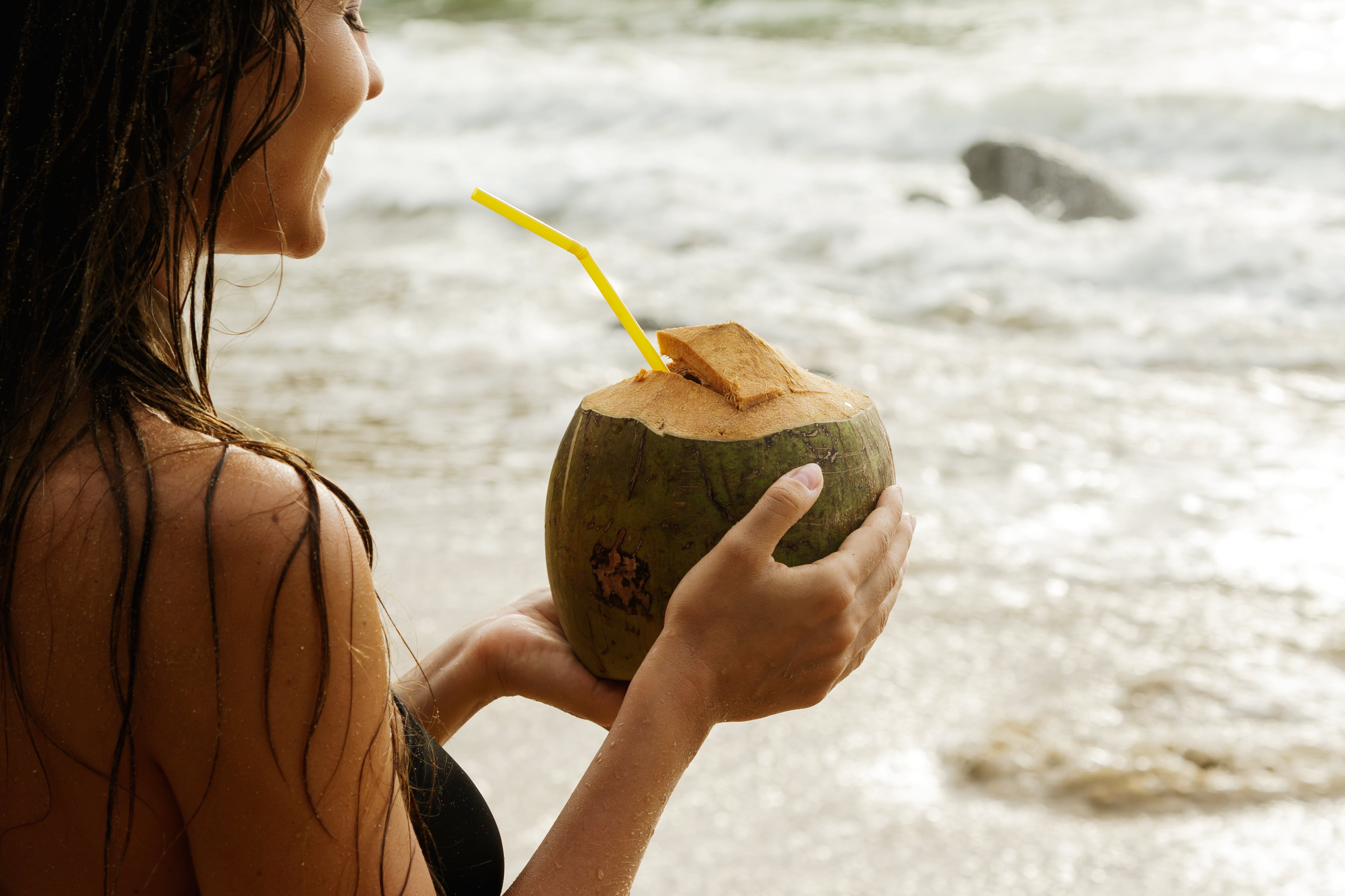 Woda kokosowa. Naturalny izotonik, który podkręca organizm na maksa