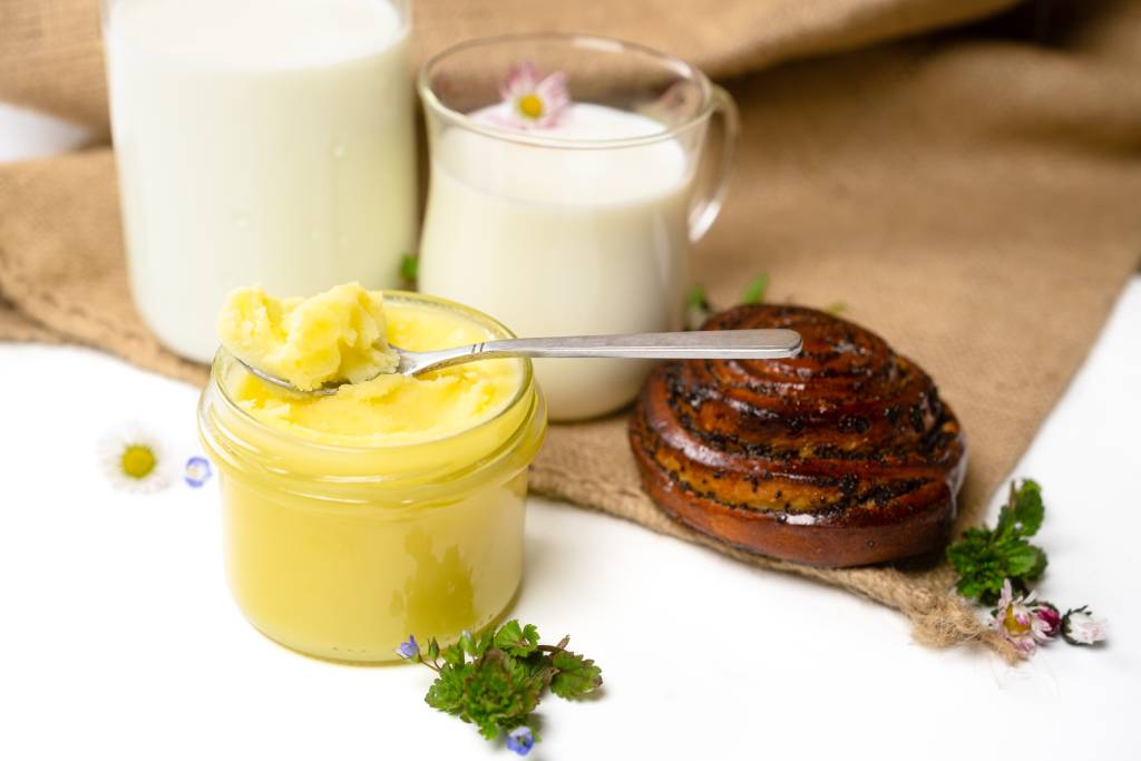Masło klarowane w diecie bez laktozy – zdrowa alternatywa dla tradycyjnego masła