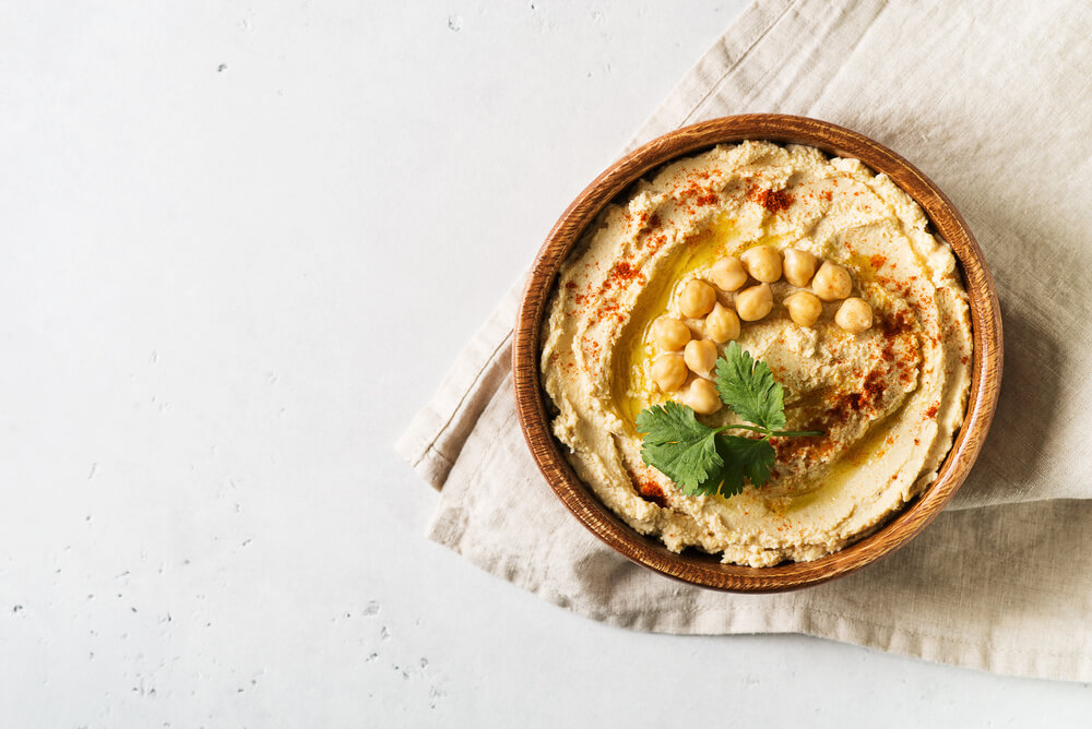 Jak zrobić idealny hummus i z czym go jeść? Prosty przepis, który zawsze się sprawdza!